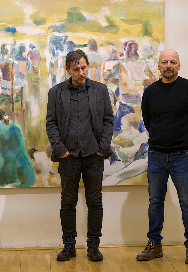 Z oceli kosa, z betónu kvet