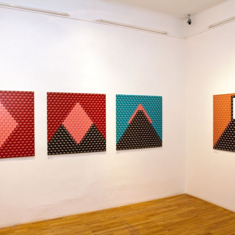 výstava VEĽKÁ ŽENA malý muž