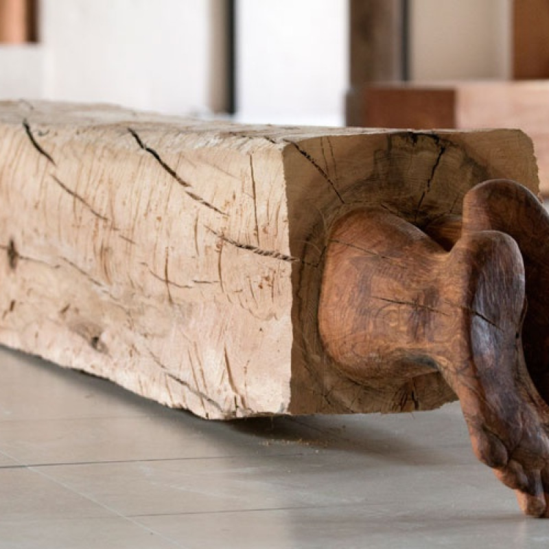 Mr. Morris in Wonderland I. (lying), 2016, drevo (jaseň)