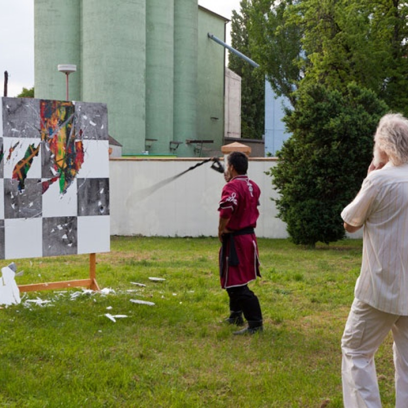 performance na vernisáži