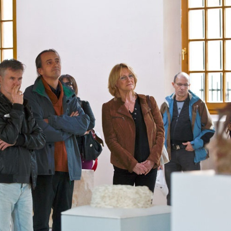 na otvorení výstavy v synagóge