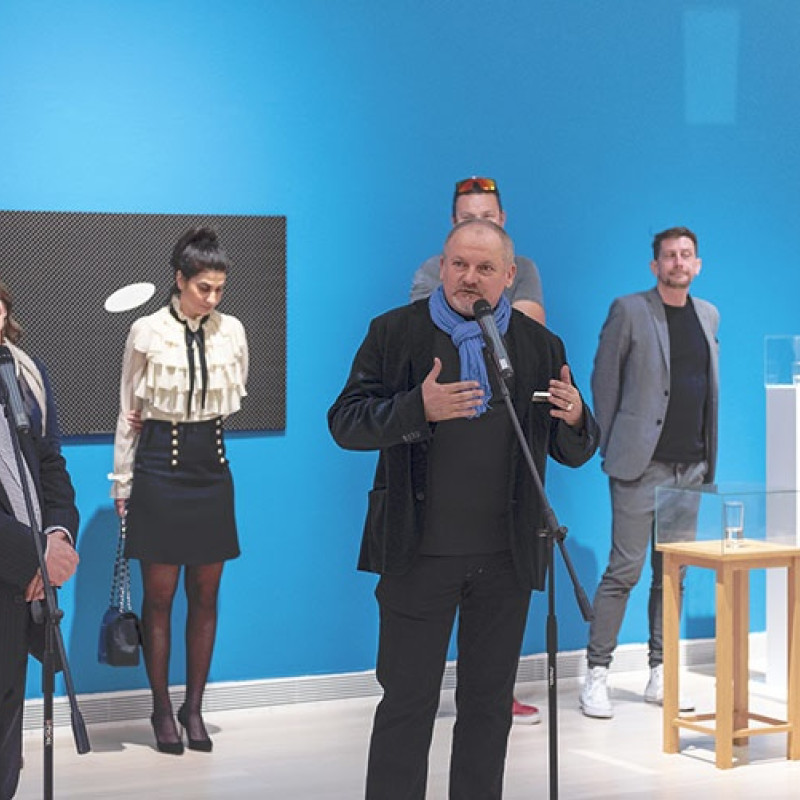 kurátorský príhovor