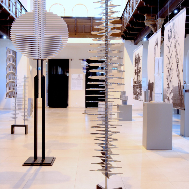 Štefan Belohradský: Sochár – konštruktér