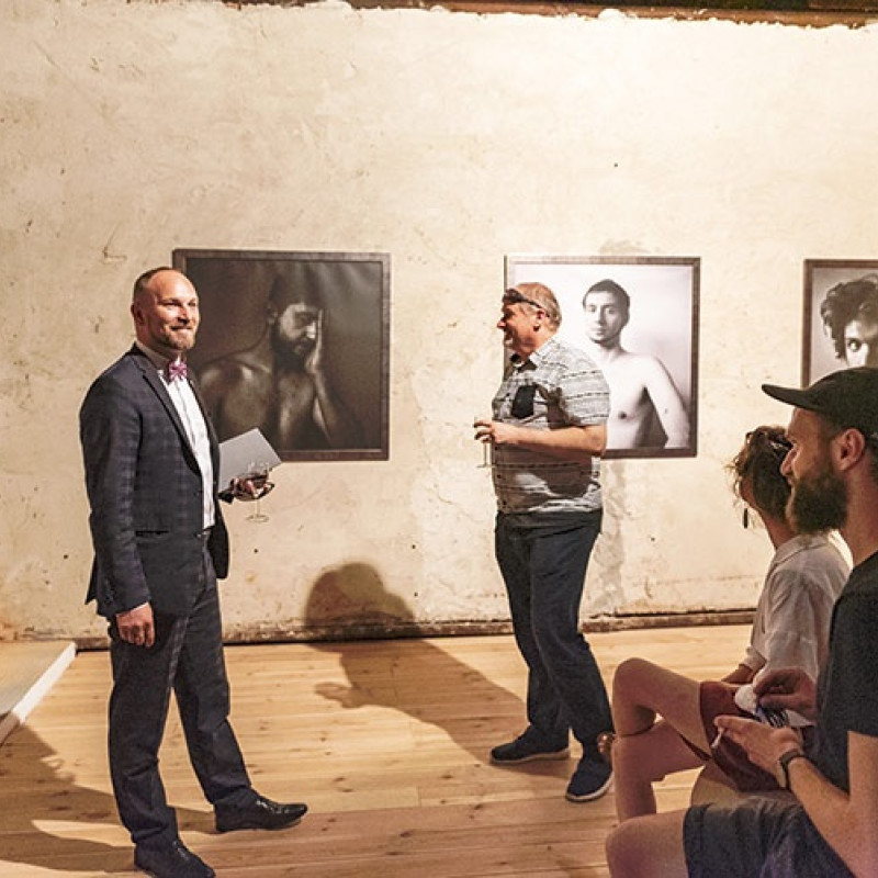 vo výstavných priestoroch veží synagógy