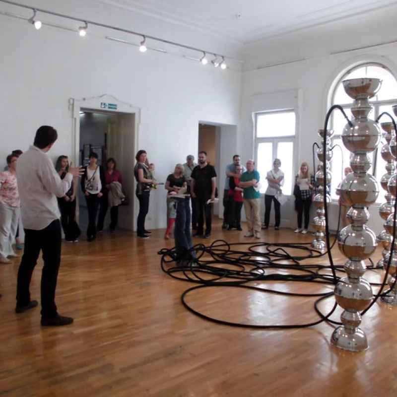 začiatok komentovanej prehliadky