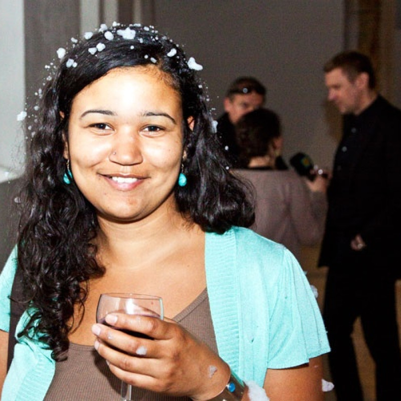 zasnežená návštevníčka