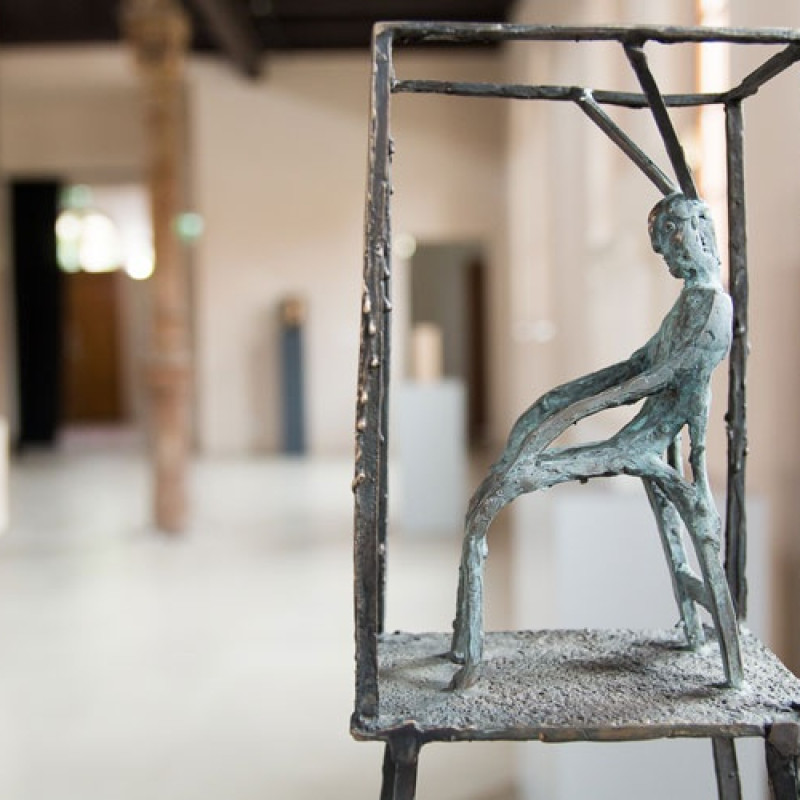 Mateusz Dworski (PL), Nosidlá, 2017, bronz, 30x20x24 cm