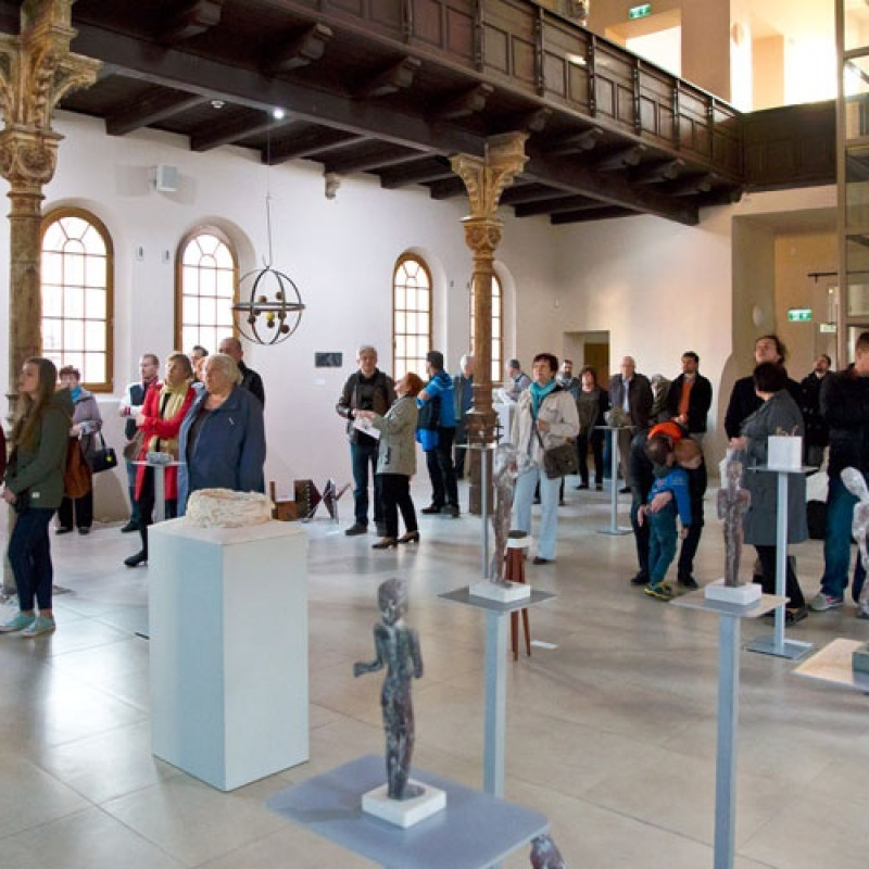 vernisáž Bienále plastiky malého formátu Pezinok 2017