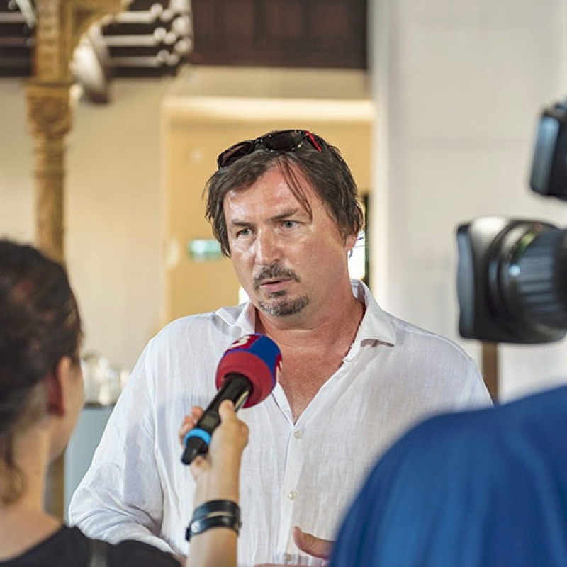 rozhovor do TA3 s kurátorom