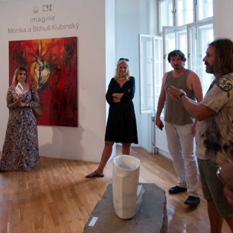 na komentovanej prehliadke výstavy Imagine