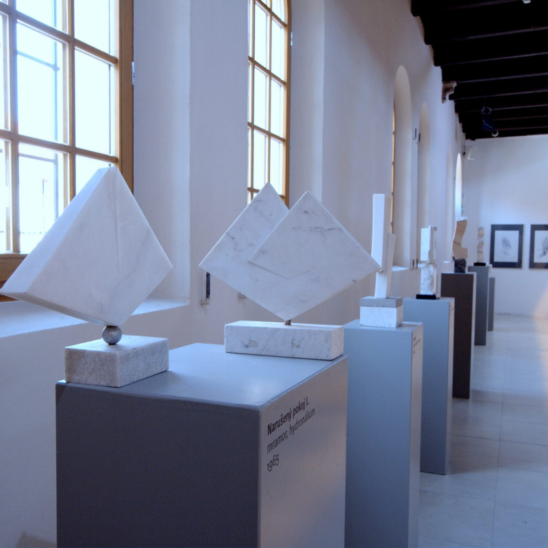 Štefan Belohradský: Sochár – konštruktér